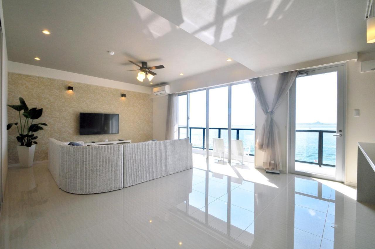 Costa Bella Condominium Resort Мотобу Екстериор снимка