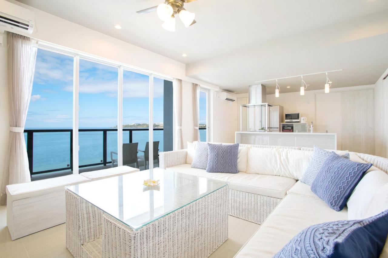 Costa Bella Condominium Resort Мотобу Екстериор снимка