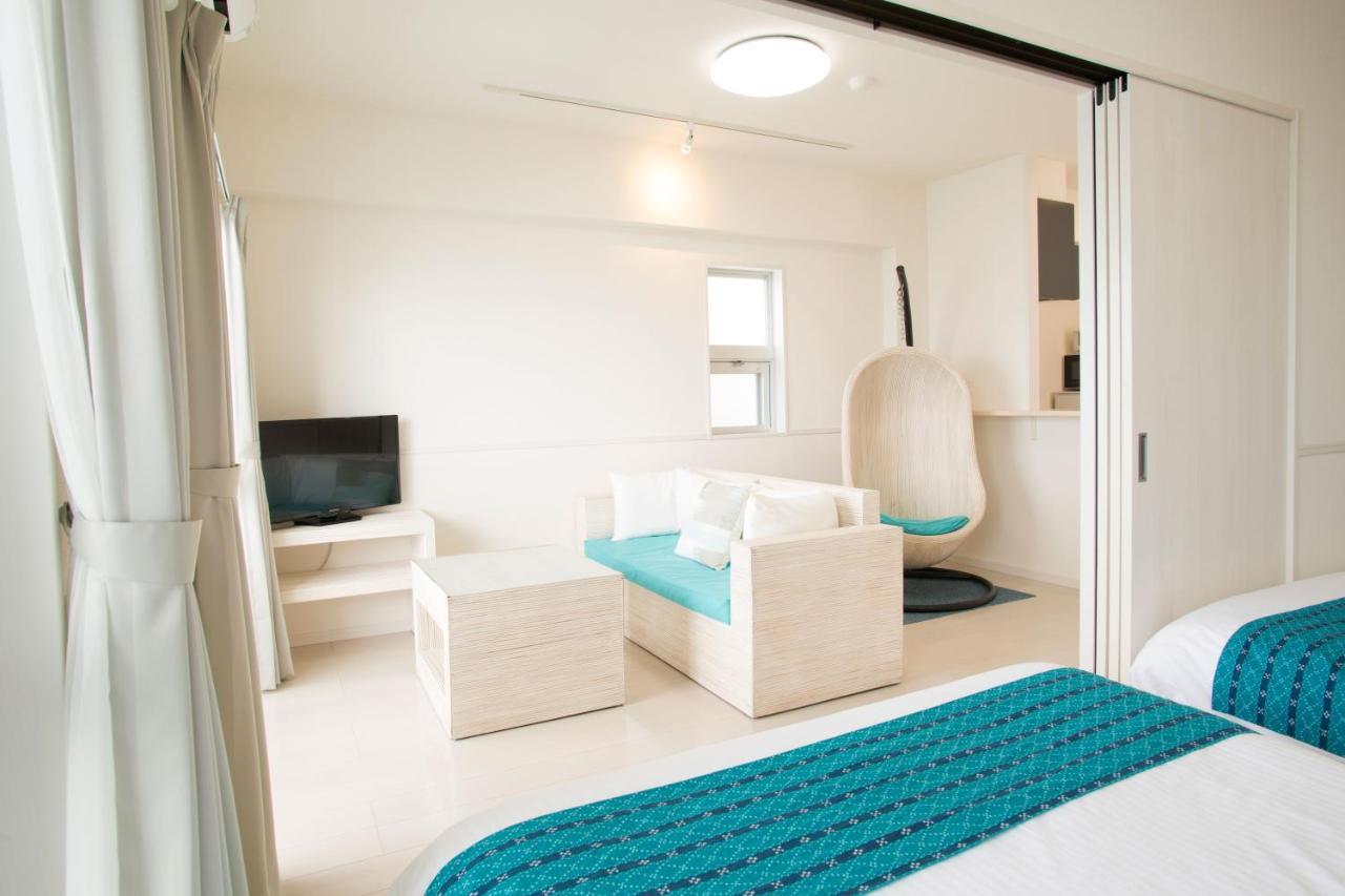 Costa Bella Condominium Resort Мотобу Екстериор снимка