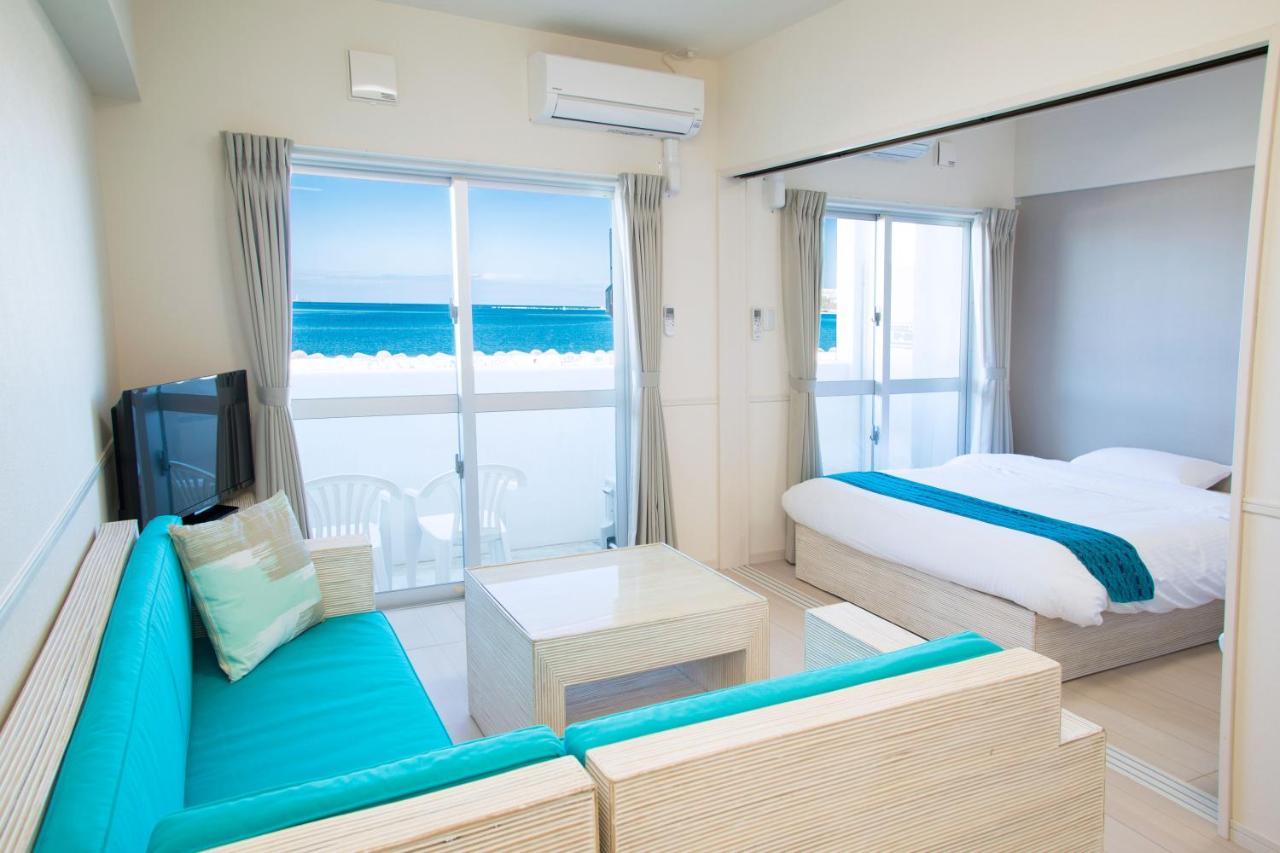 Costa Bella Condominium Resort Мотобу Екстериор снимка